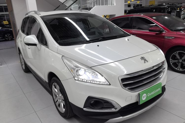 标致3008 2013款 1.6THP 自动至尚版车身外观3