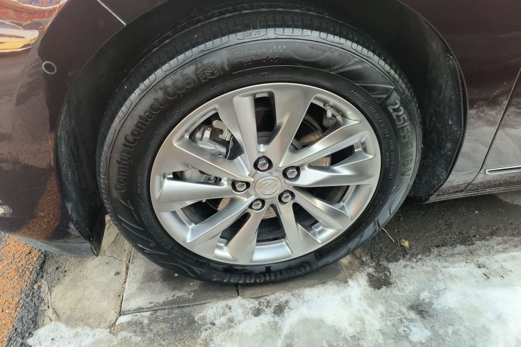 别克GL8 2022款 Avenir艾维亚 六座贤礼版车身外观6002