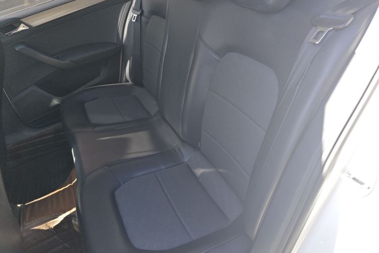 大众 桑塔纳 2015款 1.6L 手动舒适版中控内饰7004