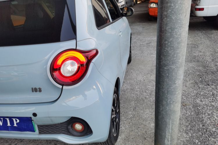 华晨新日i03 2021款 318km 31.45kWh车身外观6006