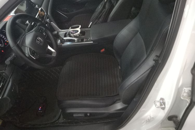 本田 雅阁 2018款 260TURBO 精英版 国VI中控内饰19