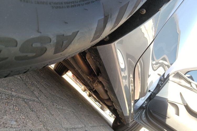 比亚迪 秦PLUS 2024款 荣耀版 DM-i 55KM领先型局部细节9001