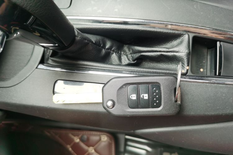 本田XR-V 2015款 1.5L LXi CVT经典版中控内饰7001