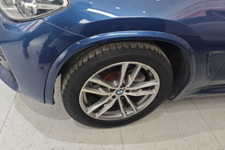 宝马X3 2018款 xDrive30i 领先型 M运动套装 国V车身外观6007