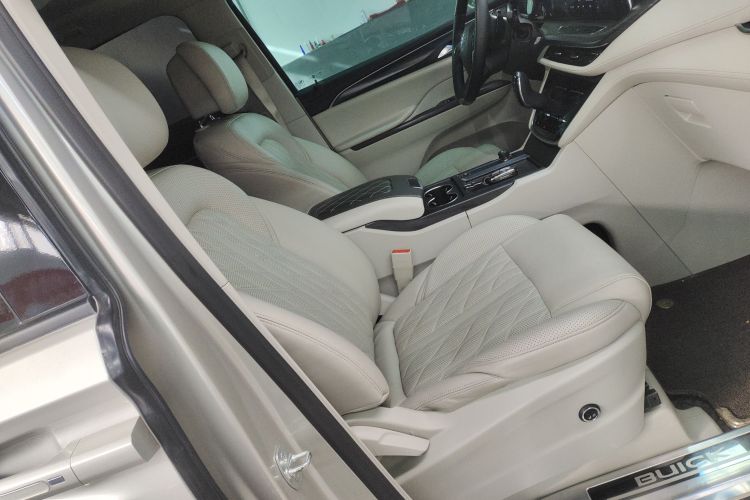 别克GL8 2020款 ES陆尊 653T 舒适型局部细节41