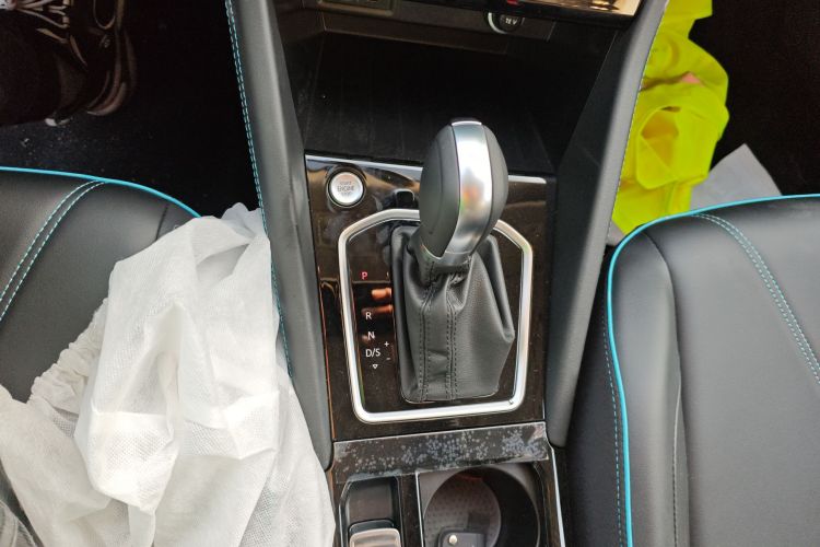 捷达VS5 2024款 280TSI 自动悦享高光版中控内饰18