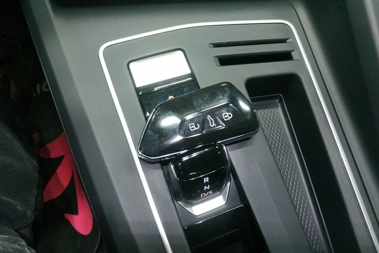 大众 高尔夫 2024款 280TSI DSG Pro 50年传奇版中控内饰11