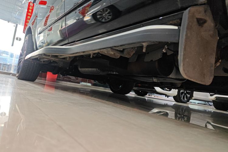 钧天黑武士Youth 2023款 2.0T 汽油标配版局部细节9001