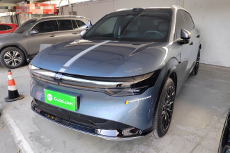 极氪7X 2025款 75kWh 后驱智驾版