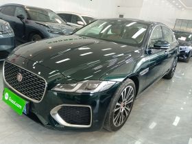 捷豹XFL 2024款 2.0T P250 两驱尊享豪华版