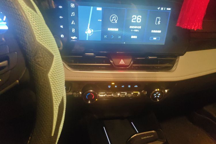 雪佛兰 科鲁泽 2023款 1.5L 双离合悦享版中控内饰16