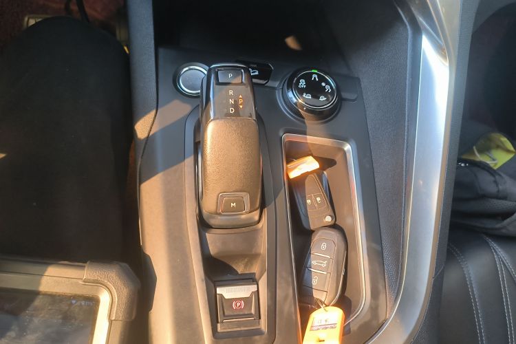 标致4008 2017款 350THP 豪华版局部细节18