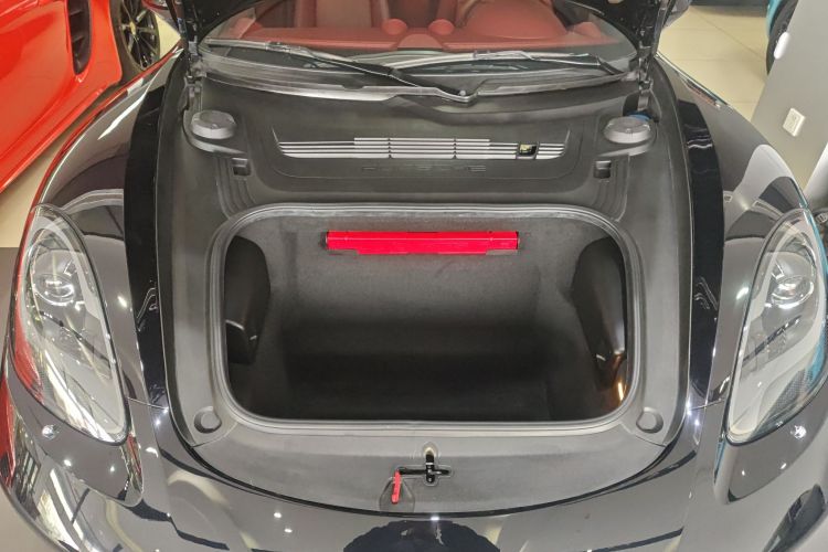 保时捷718 2020款 Boxster S 2.5T机舱底盘24