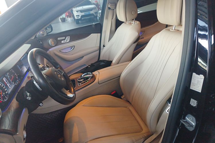 奔驰E级 2018款 改款 E 300 L 时尚型局部细节19