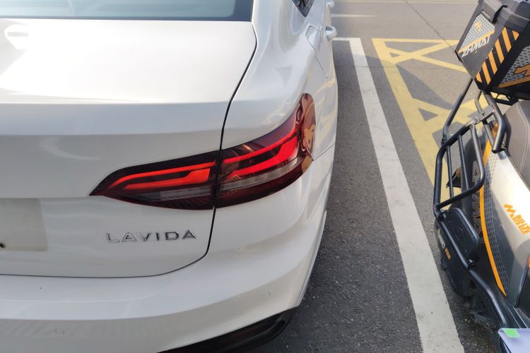 大众 朗逸 2023款 1.5L 自动得逸版车身外观6006