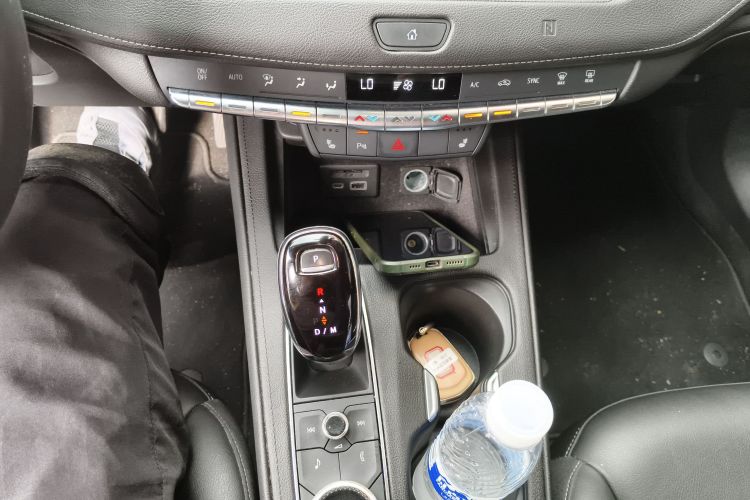 凯迪拉克XT4 2021款 28T 两驱领先型局部细节18