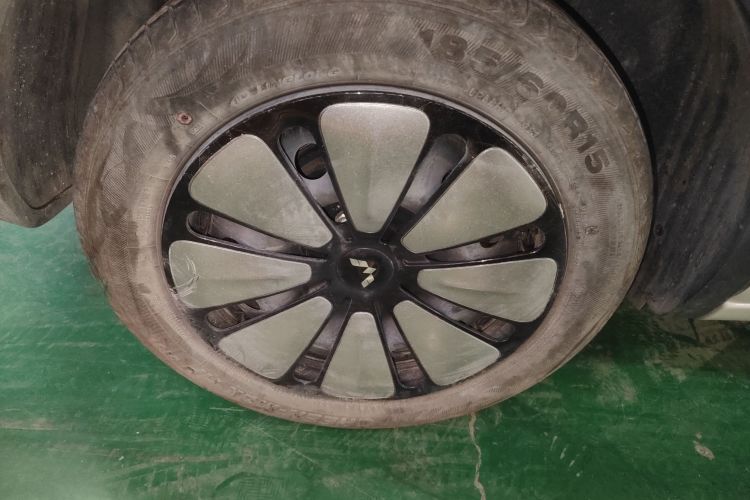 五菱汽车 五菱缤果 2023款 203km 舒享款车身外观6008