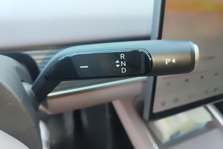 乐道L60 2024款 60kWh 后驱版中控内饰18