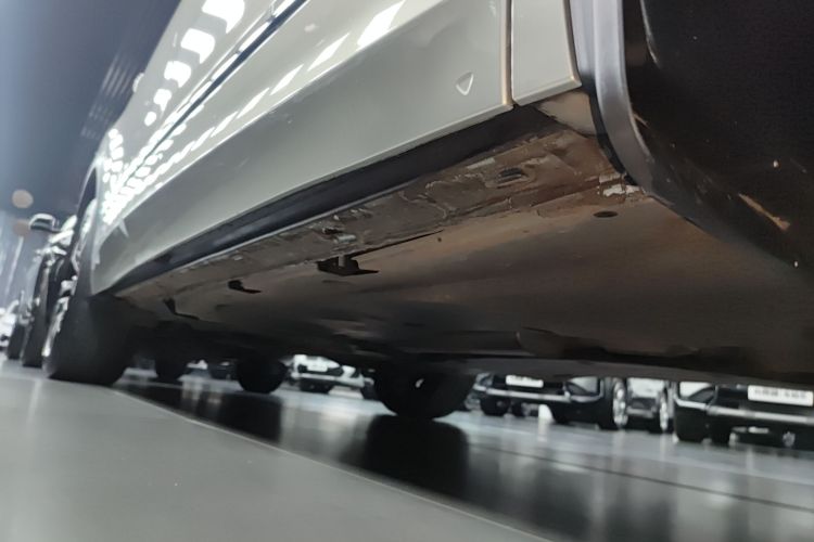 大众 途观L 2021款 330TSI 自动两驱R-Line越享版局部细节9001