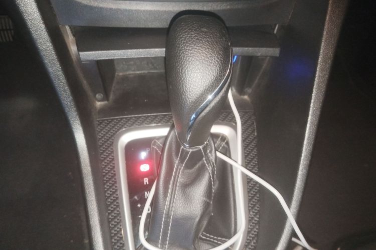 别克 英朗 2017款 15N 自动豪华型中控内饰18