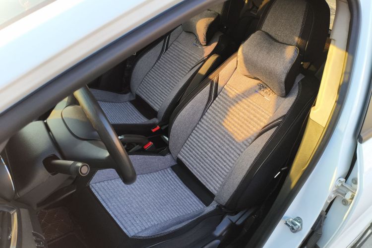 别克 昂科拉 2015款 1.4T 自动两驱都市精英型中控内饰19