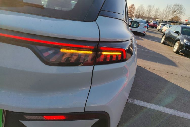 奇瑞新能源 奇瑞舒享家 2023款 512km Max车身外观9