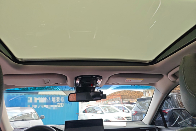 丰田 凌放HARRIER 2022款 2.0L CVT两驱尊享版中控内饰22