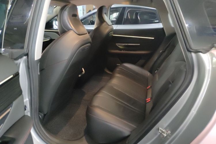 小鹏P7 2022款 480E中控内饰7004