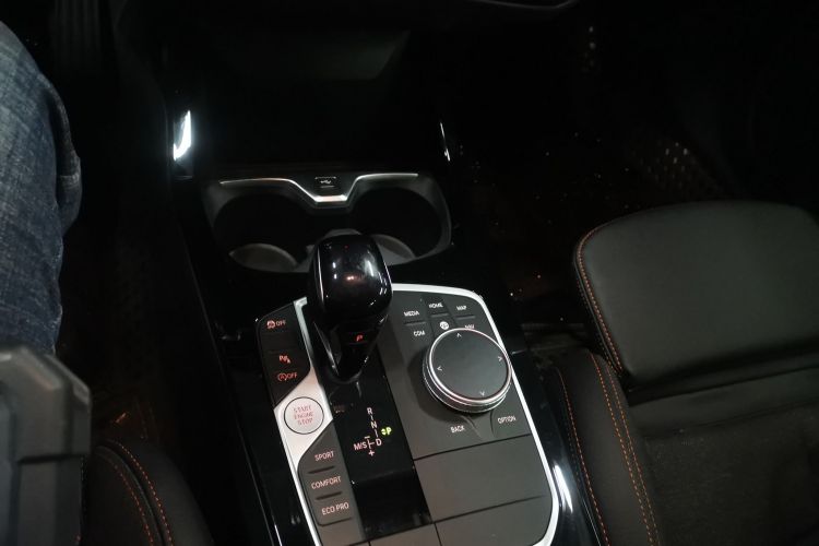 宝马2系(进口) 2021款 225i 四门轿跑车 M运动套装中控内饰18