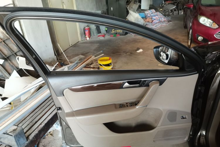 大众 迈腾 2015款 1.8TSI 尊贵型中控内饰7007