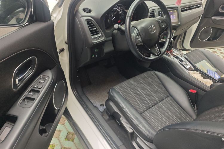 本田 缤智 2017款 1.8L CVT两驱豪华型中控内饰20