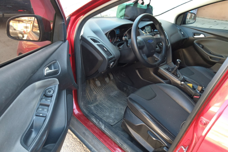 福特 福克斯 2012款 两厢 1.6L 手动舒适型中控内饰20