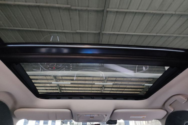 日产 奇骏 2015款 2.0L CVT舒适MAX版 2WD局部细节22