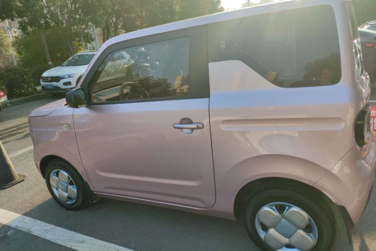 吉利银河 2023款 熊猫mini 200km 耐力熊车身外观4