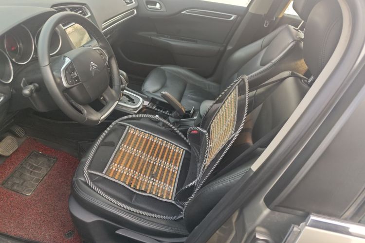 雪铁龙C4L 2014款 1.8L 智驱版 自动劲智型中控内饰19