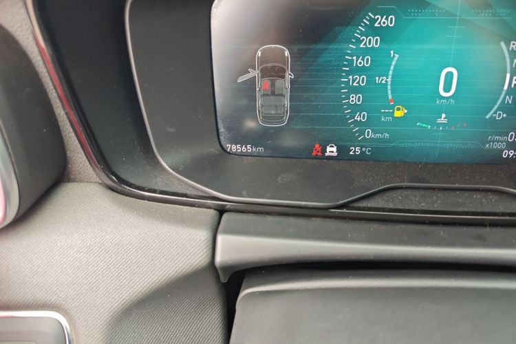 领克01 2017款 2.0T 四驱劲Pro版中控内饰15