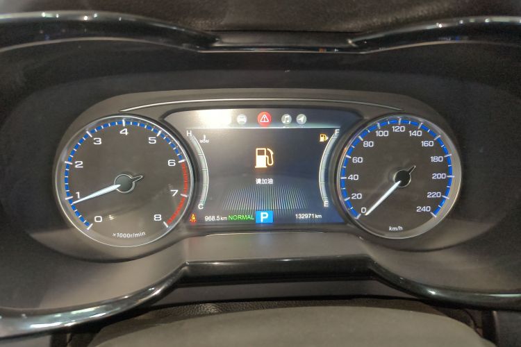 广汽传祺 传祺GS7 2017款 320T 两驱豪华智联型局部细节14