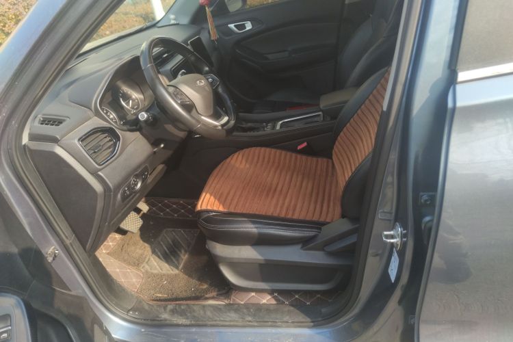 奇瑞 瑞虎5x 2019款 HERO 1.5L CVT时尚版局部细节19