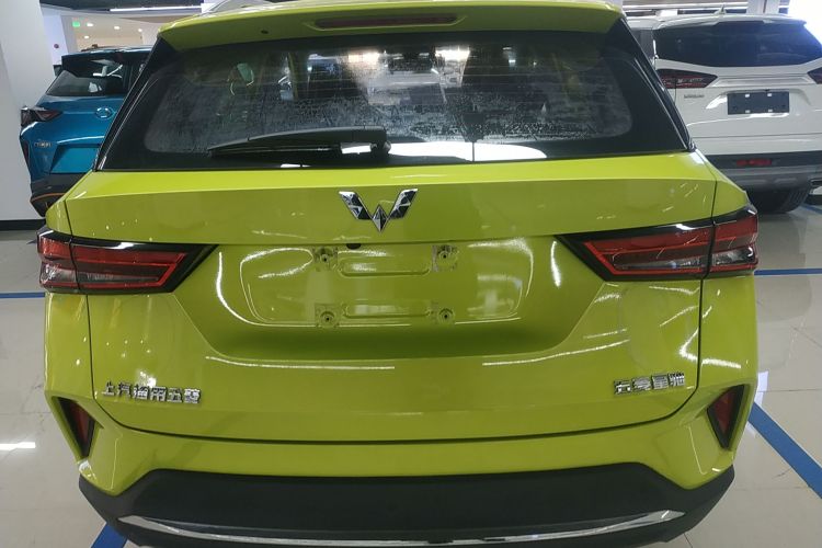 五菱汽车 五菱星驰 2022款 1.5L CVT畅享型车身外观6