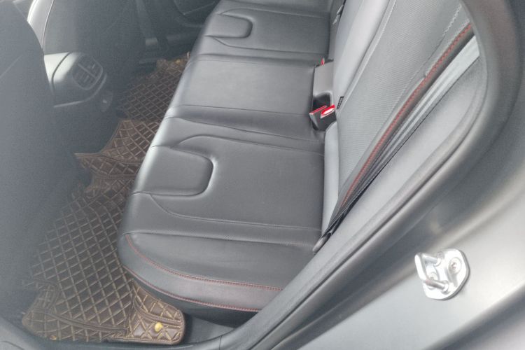 现代 伊兰特 2023款 240TGDi DCT N Line LUX尊贵版中控内饰7004