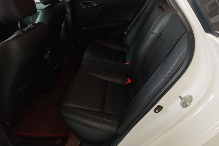 现代 名图 2017款 1.8L 自动尊贵型DLX 国V中控内饰7004