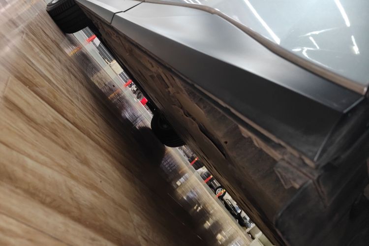 雷克萨斯RZ 2023款 450e 四驱纵享版局部细节9002