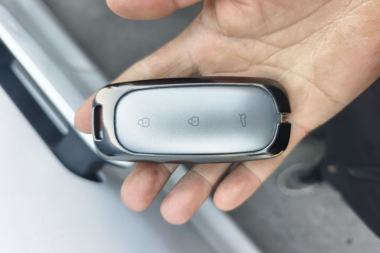 理想汽车 理想L6 2024款 Max中控内饰7001