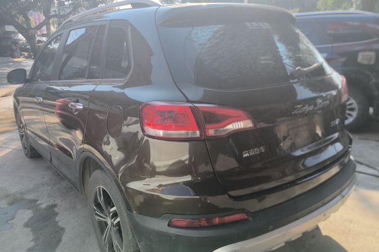 众泰 大迈X5 2017款 升级版 1.5T CVT知县型车身外观6003