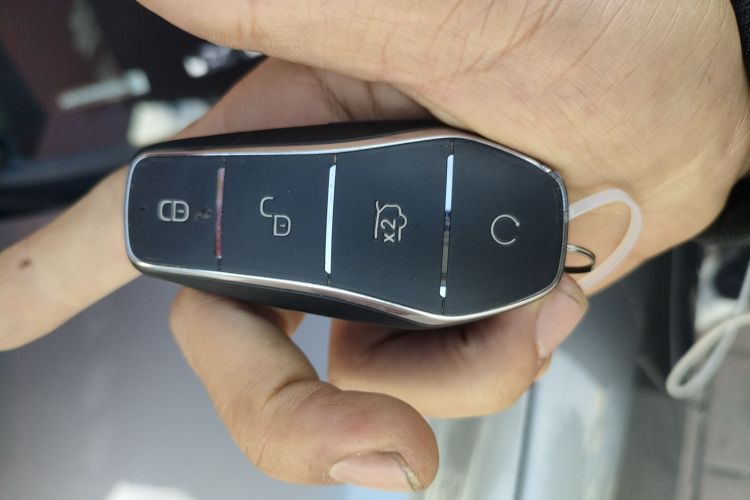 比亚迪 秦PLUS 2024款 荣耀版 DM-i 55KM领先型中控内饰11