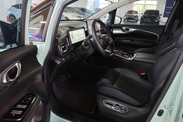 埃安 AION V 2021款 Plus 80 智享科技版 三元锂中控内饰20