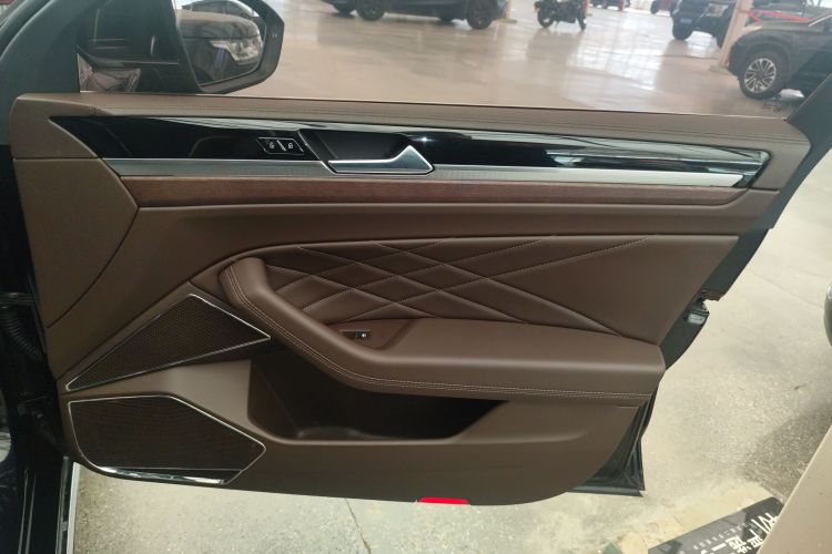 大众 辉昂 2021款 380TSI 尊贵版中控内饰7005