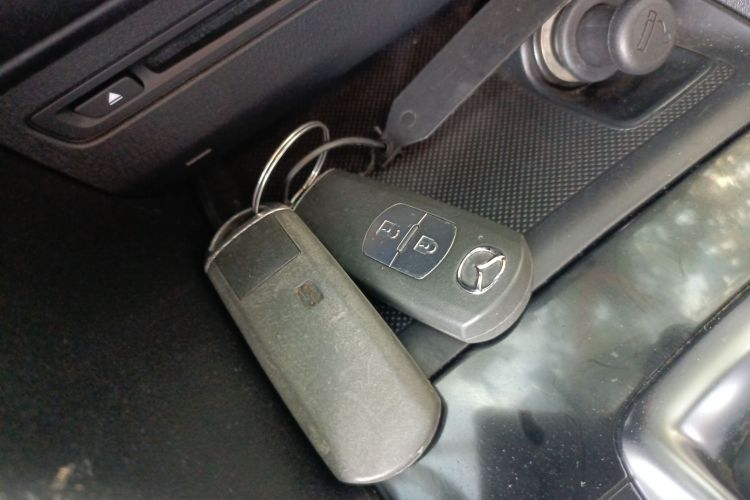 马自达3 昂克赛拉 2014款 两厢 2.0L 自动旗舰型中控内饰7001