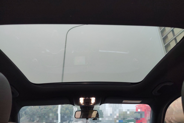 奔驰GLB 2023款 GLB 220 时尚型中控内饰22