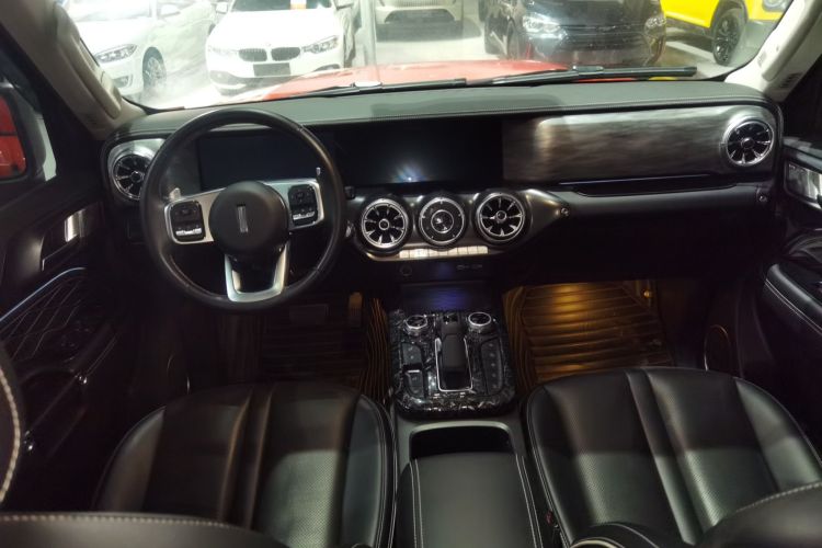 坦克300 2021款 越野版 2.0T 征服者中控内饰7002